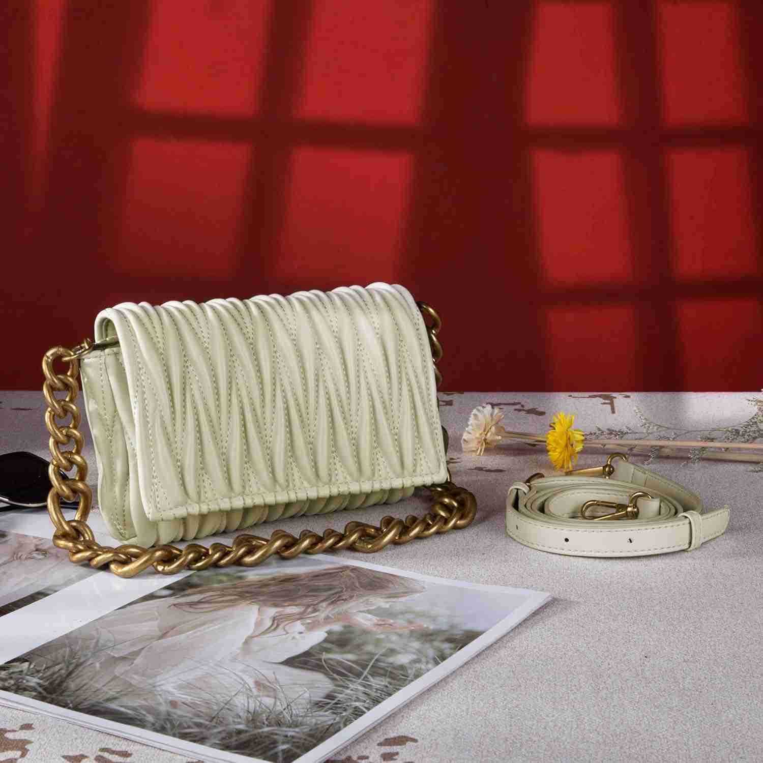 West Quilted Small Shoulder Bag for Women Y2K Trendy Cute Clutch Underarm Purse with 2 Removable StrapsW250908