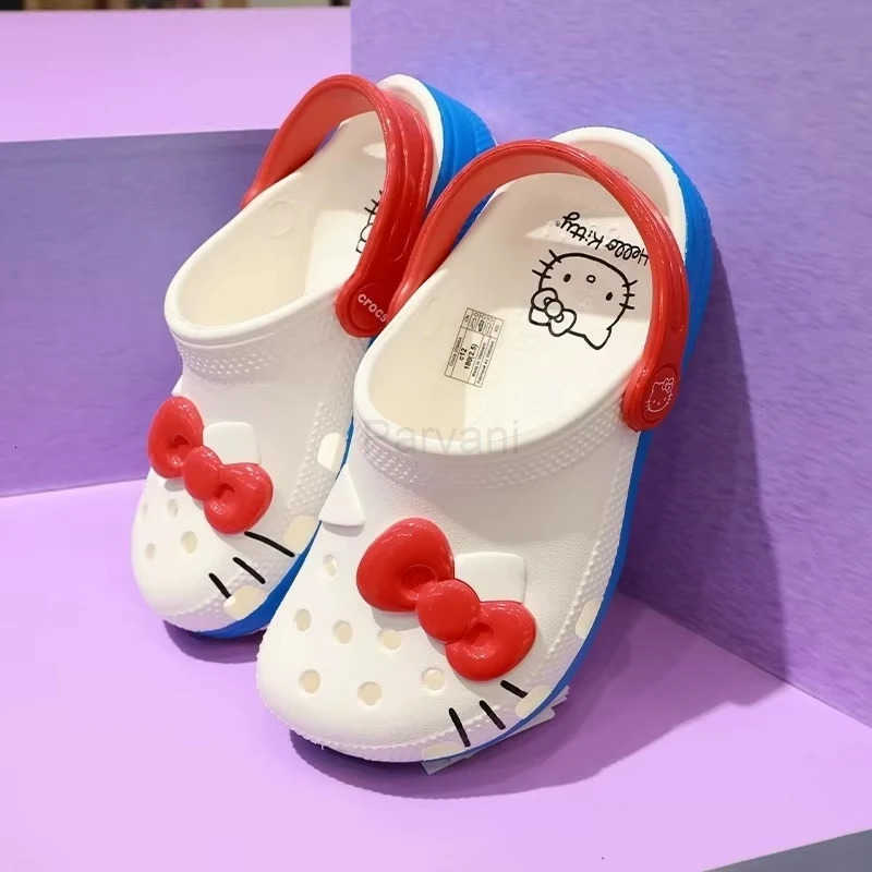 Sanrio Hot Sele ParentChild Hello Kitty Summer AntiSlip Outdoor Casual Beach Shoes Hole Slippers Comfortable Breathable Sandals L250909