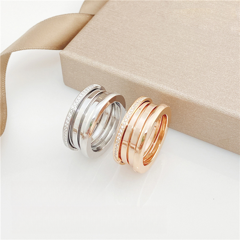 TB BHULAMTE Designer Luxury Black And White Half Diamond Men's And Women's Spring Rings Gold Plated New Women's Accessories Fashion Jew