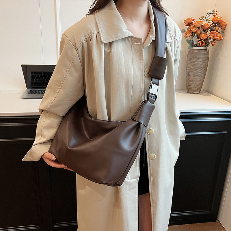 Shoulder Handbags Wallet Ladies Fashion Designer 2025 High Quality Leather Armpit Bags Black Crossbody Purse 03