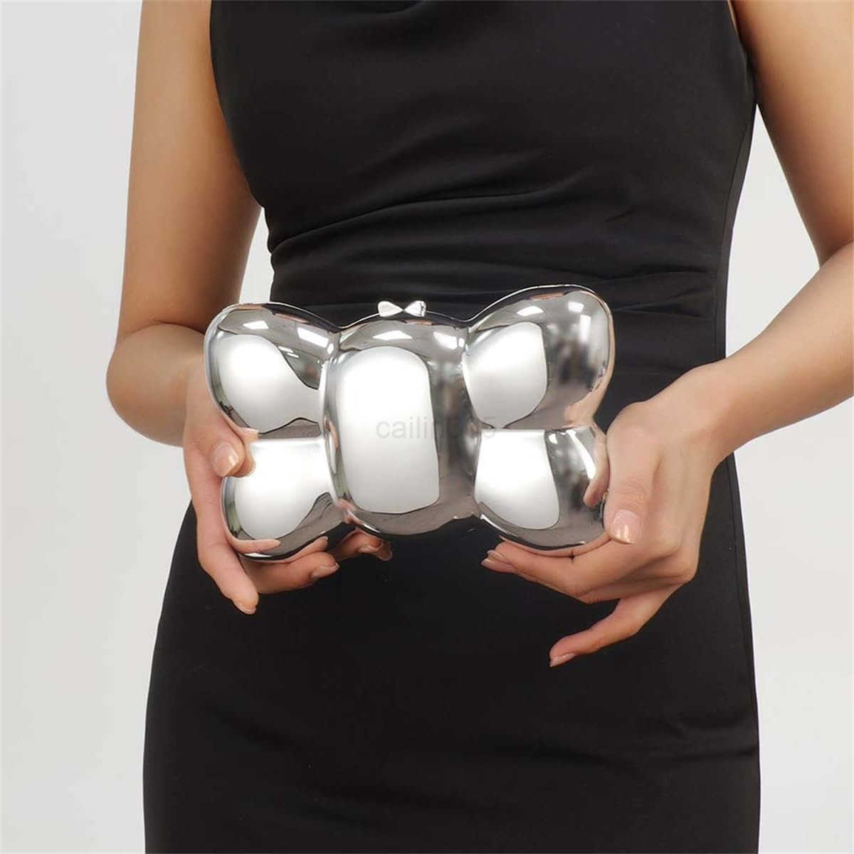 Metallic Clutch for Women Sparkly Acrylic Clutch Evening Bag Cute Metal Purse and Handbags Chain Shoulder Bag Z25909