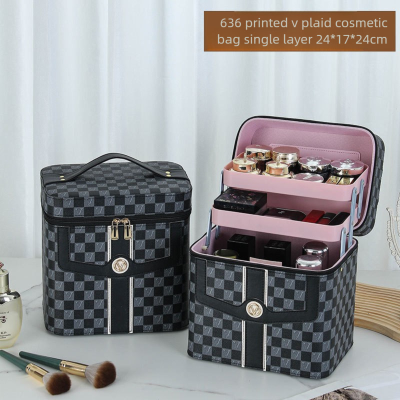V-shaped Grid Makeup Case large capacity Handheld Skincare Storage Bag for Women High-end Portable Multifunctional designer Travel portable ddmythur