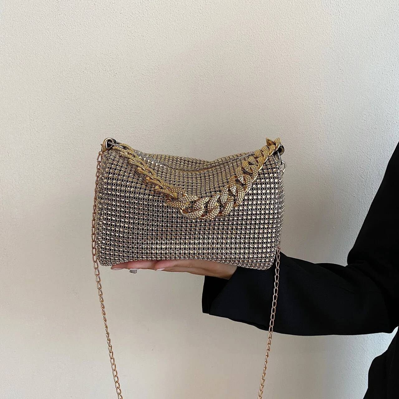 Sparkling Fashion Diamond Elegant Women's Fashion Sparkling Handbag Banquet Party Bag Women's design Shoulder Bag Autumn New Designer Bag