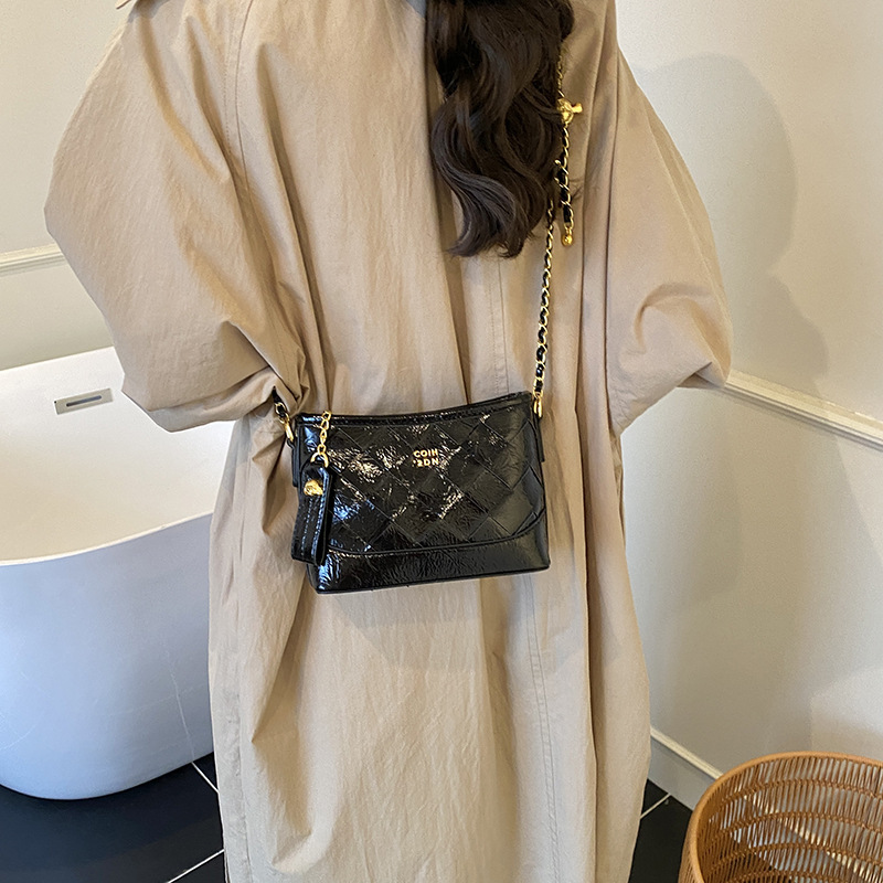 Luxury Brand Designer Quilted Woven Bucket 2025 New Chain Hobo Crossbody Women's Textured Stylish Shoulder Bag XJ260206