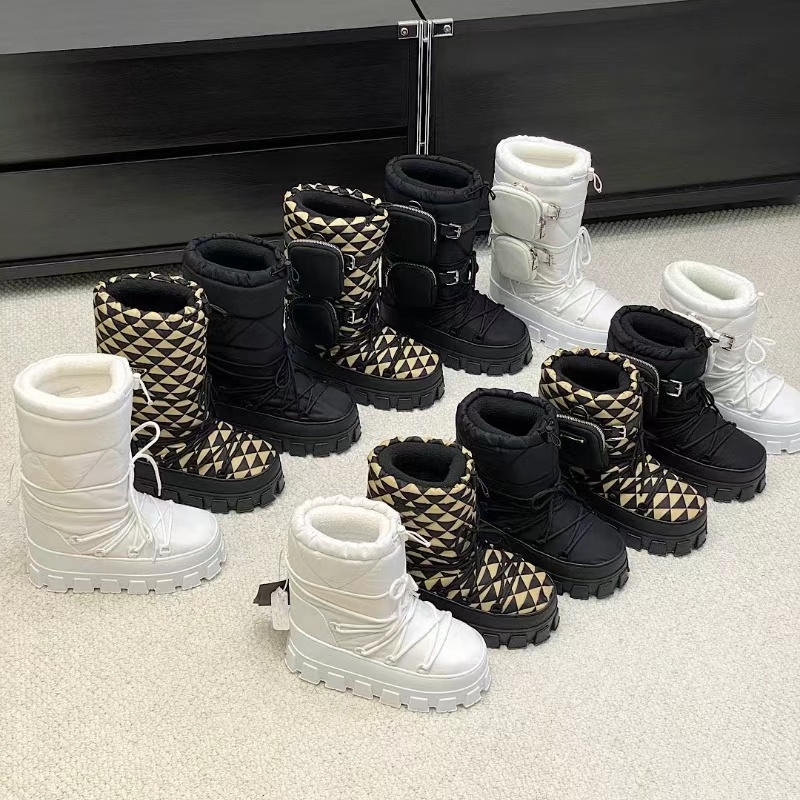 Luxury black Designer Snow boot Top Quality Nylon Gabardine Knee Boot Women Platform boots Chunky Winter Warm Fur triangle Knight Booties Casual Shoe with box