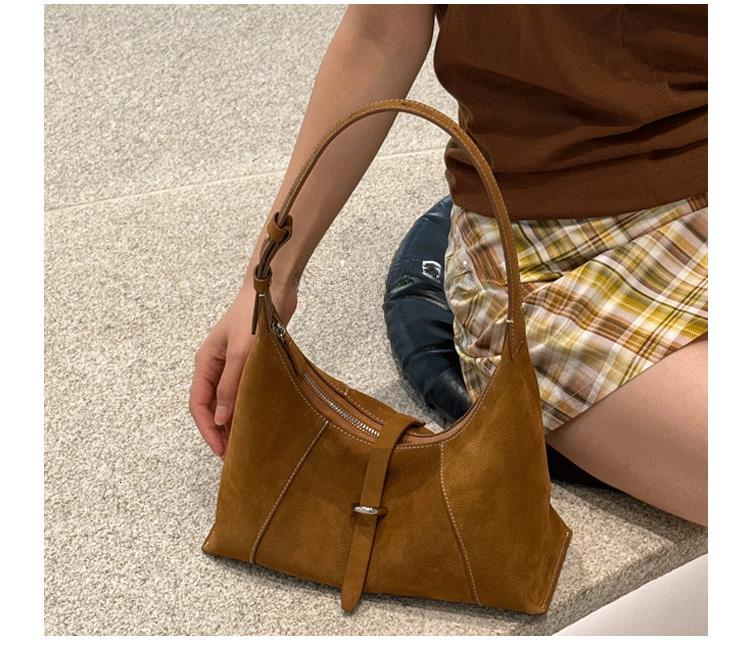 Suede Niche Retro Lunch Box design Armpit Bag Women's Shoulder Bag 2025 Autumn New Designer Bag Frosted Minimalist Style Handbag
