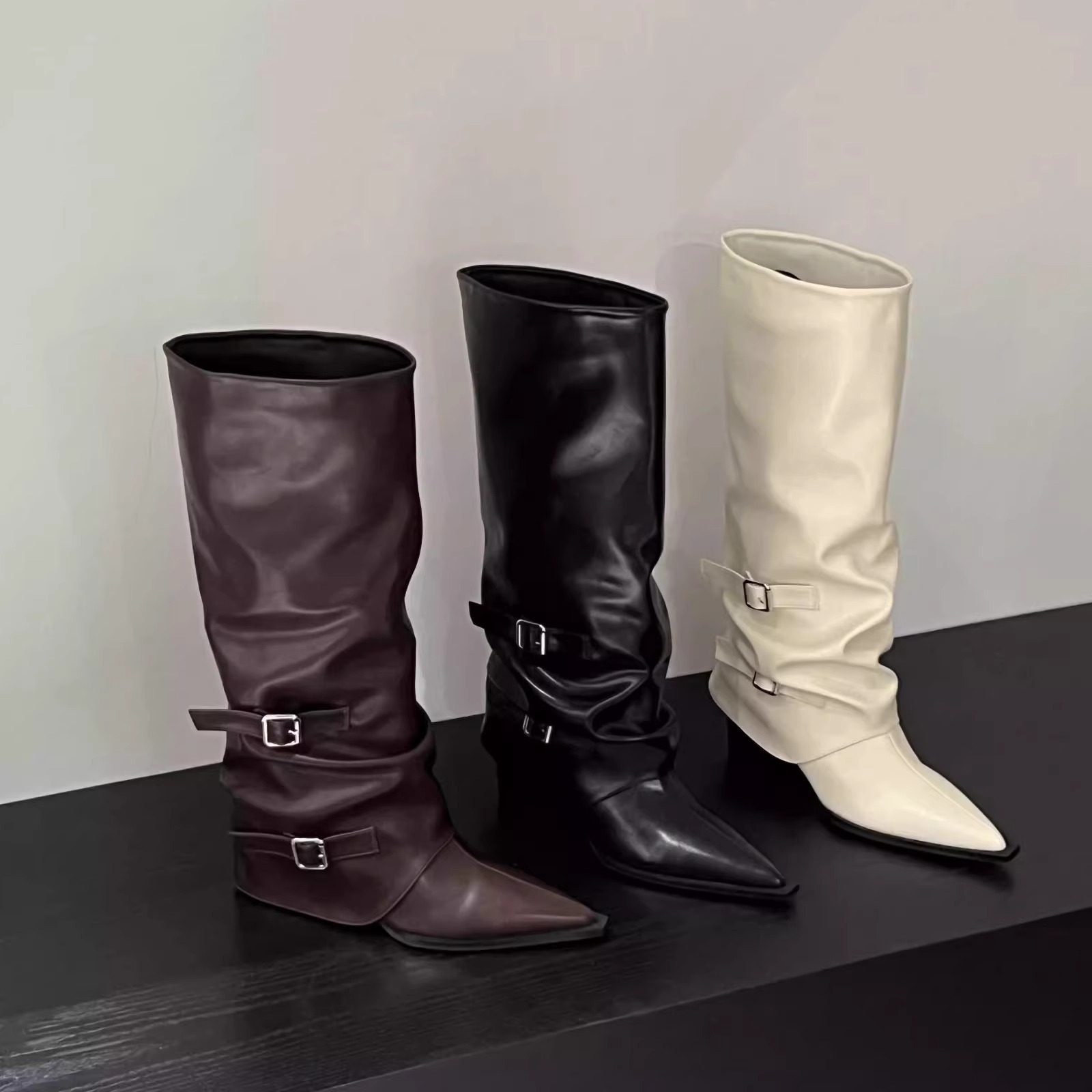 hot Free delivery designer shoes Ladies' Martin boots Flat bottomed Martin boots are easy and comfortable simple and minimalist