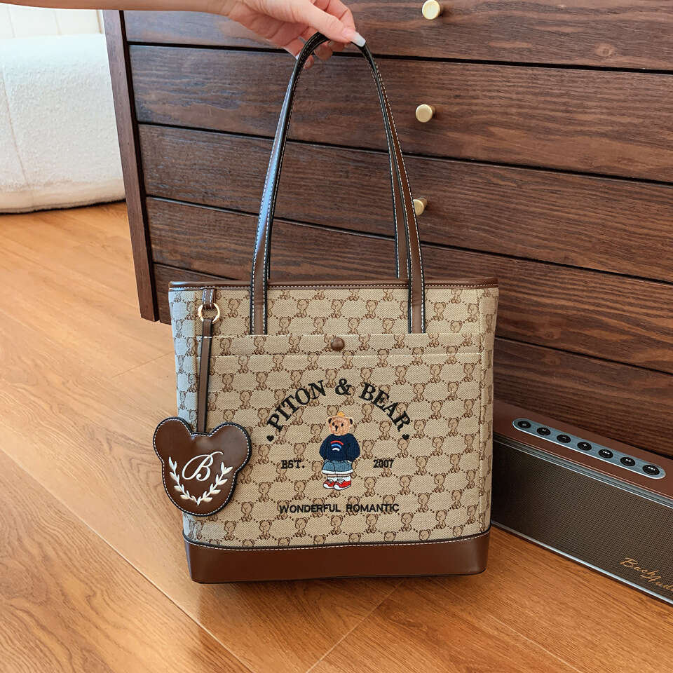 Canvas Beibao Fashion Jacquard Embroidery Cartoon Bear Tote For Women Commuting Shoulder Bag