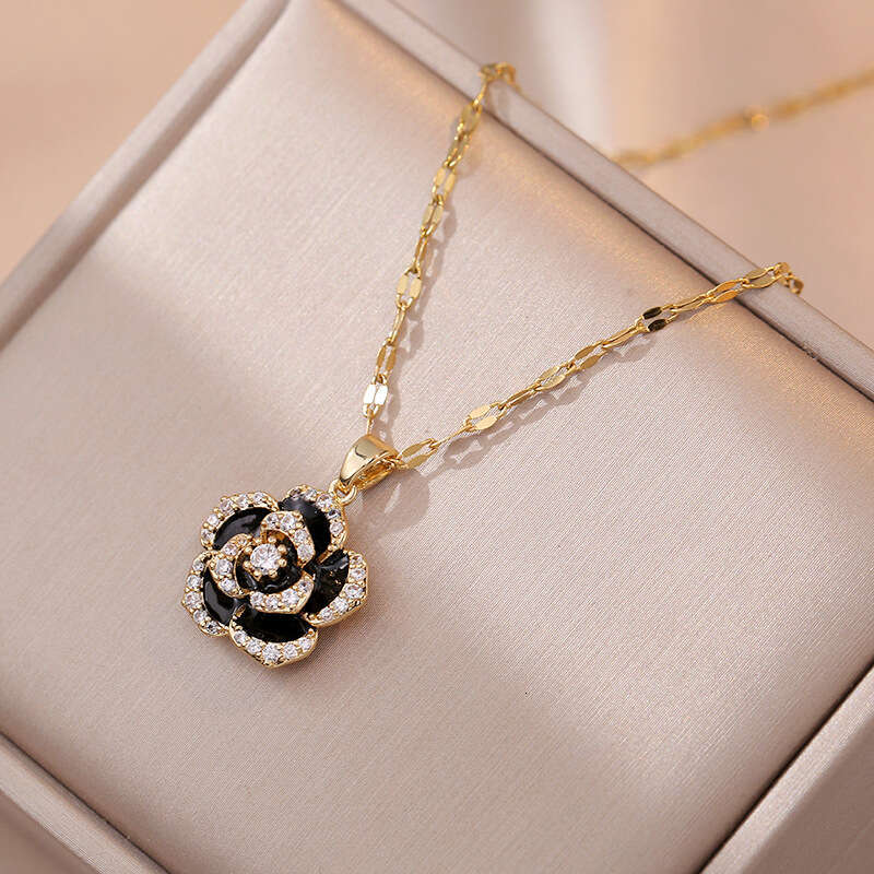 Necklace for Women Camellia Sweet New Small Trendy Ins Style Minimalist Rose Flower Women's Set Collarbone Chain