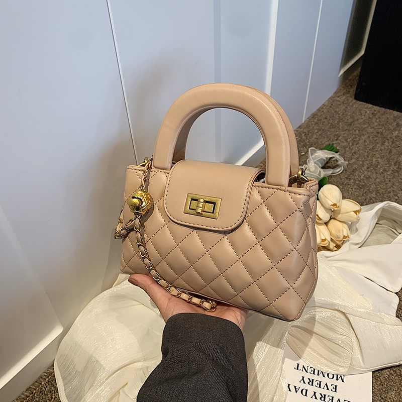 2025 New Chic Niche Top Handle Square Bag Quilted Leather Luxury Shoulder Crossbody Bag Versatile