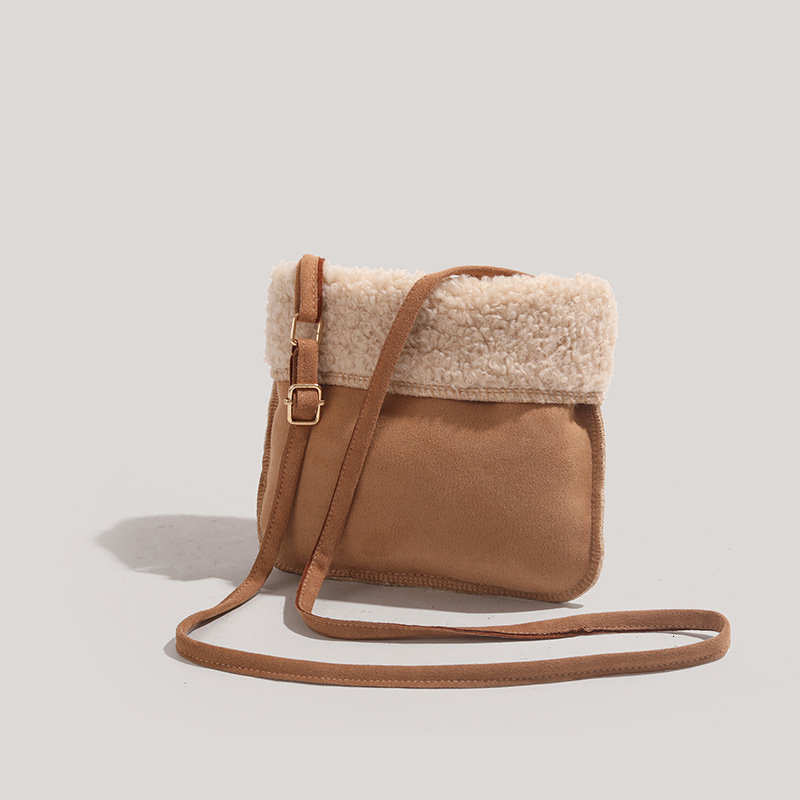 Lamb Plush Niche design Bag New Women's Crossbody Bag Retro Style Women's Shoulder Bag Autumn New Splicing Designer Bag Trendy Phone Bag