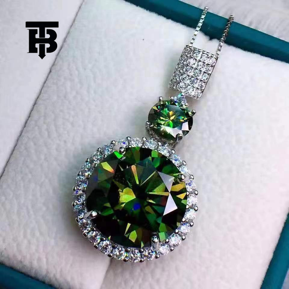 TB BHULAMTE Free Shipping New Designer Accessories Hot-selling Green Moissanite Pendant Fire Color Super Good Clarity Eight Hearts Eight Arrows
