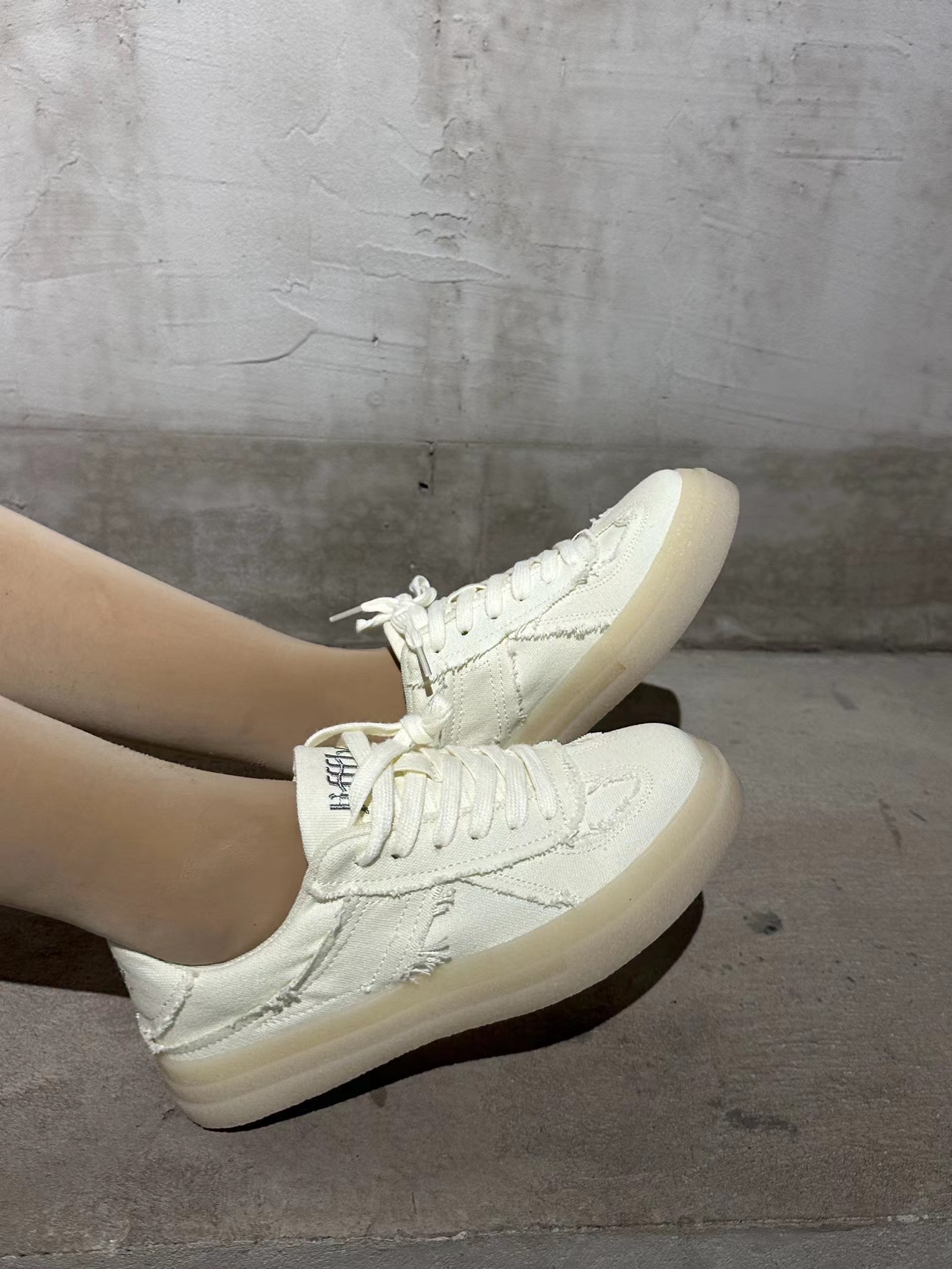 Classic-Inspired Unisex Jifffly Sport Shoes Featuring Elevated Soles