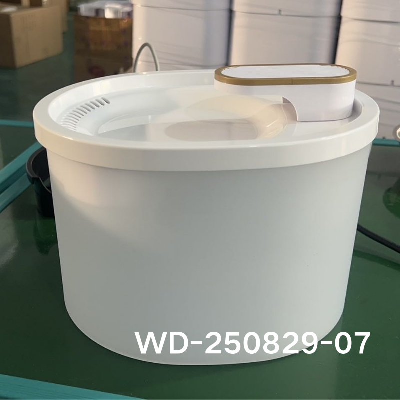 Pet water dispenser suitable for cats and small dogs with a large capacity for plug-in use to prevent dry burning and filter hair - WD-250829-07