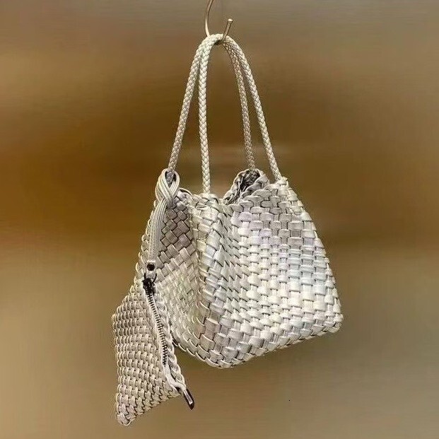 2025 new collection New Women's Shoulder Bag Dice Exquisite Small Handbag Water Bucket Foreskin Leather Weaving Niche Autumn New Designer Bag
