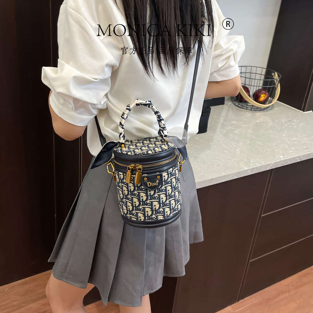 Chic Jacquard Monica Embroidery Handbag Versatile Pen Holder Scarf Single Shoulder Crossbody Bucket Bag For Women