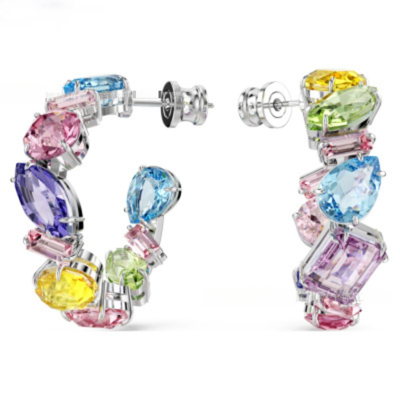Funky Rainbow Gradient Crystal Bead Necklace - Chic Heart-Shaped Jewelry