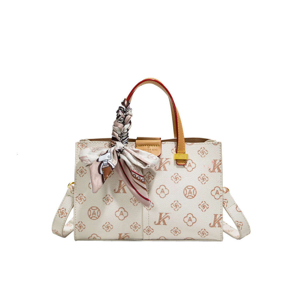 Large Monica Qiqi Capacity Single Shoulder Tote For Women New Commuting High-End Luxury Vintage Handbag Crossbody Bag