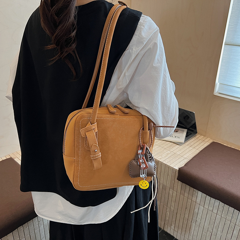 2025 new collection Retro Style Women's Shoulder Bag Women's Armpit Bag New Suede Leather Handbag Small Square Bag 2025 Autumn New Designer 
