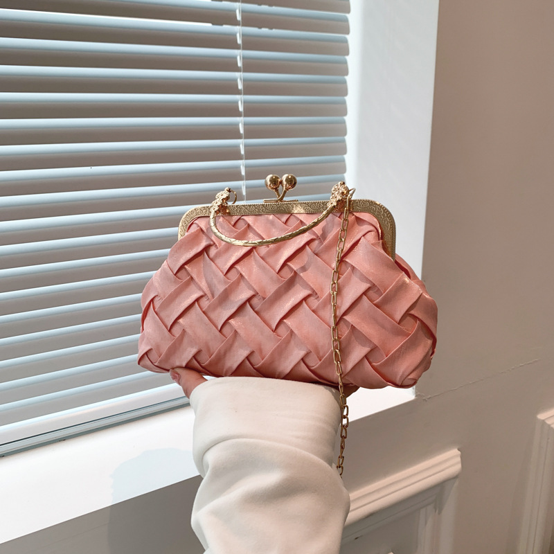 Luxury Brand Designer Bag Gentle Fashion Simple Woven Handbag 2023 Spring Summer New Stylish Chain Shoulder Crossbody Bag Women's Trendy Bag
