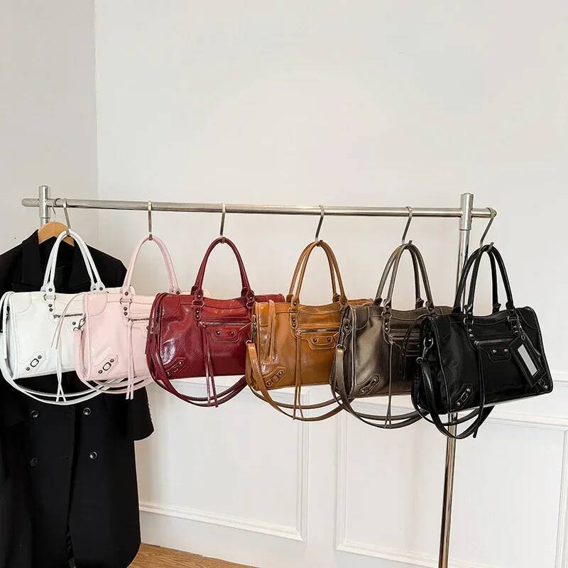 2025 new collection Fashion And Elegant Style Leather Handbag Women's Handbag Autumn New Designer Bag Women's Shoulder Bag Outdoor Travel Ba