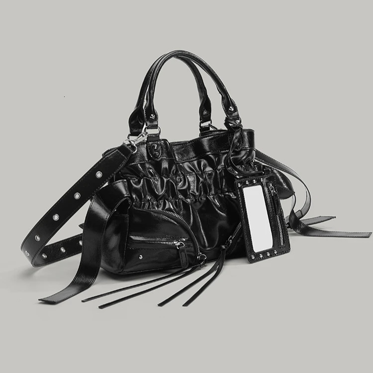 2025 new collection Large Capacity Retro Style Handbag Solid Color Y2K Spicy Girl Women's Shoulder Bag Autumn New Style Pleated Rivet Designer Ba
