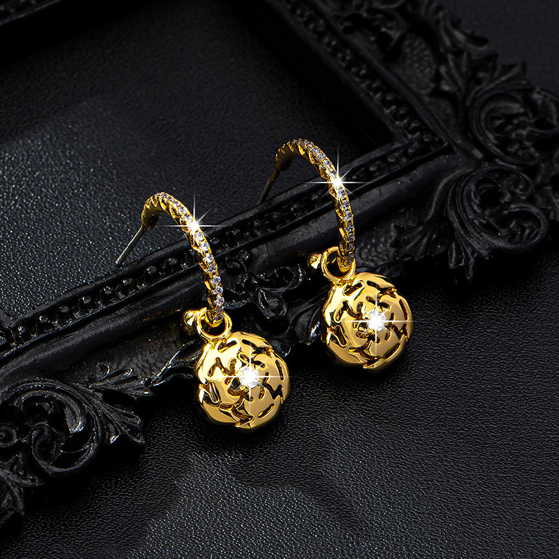 High-end Personality Design Rose Camellia Flower Dangle Earrings for Women Camellia Charm Geometric Designer Jewelry Drop Shop Whoelsales