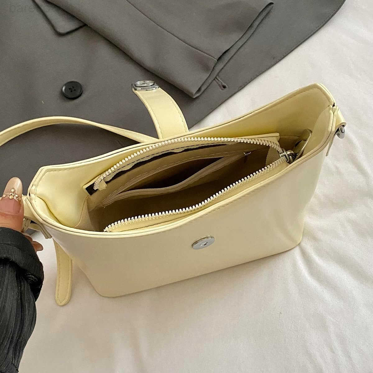 handbag singleshoulder bag shoulder strap and zipper closed crossbody bag ladies handbag Z250909