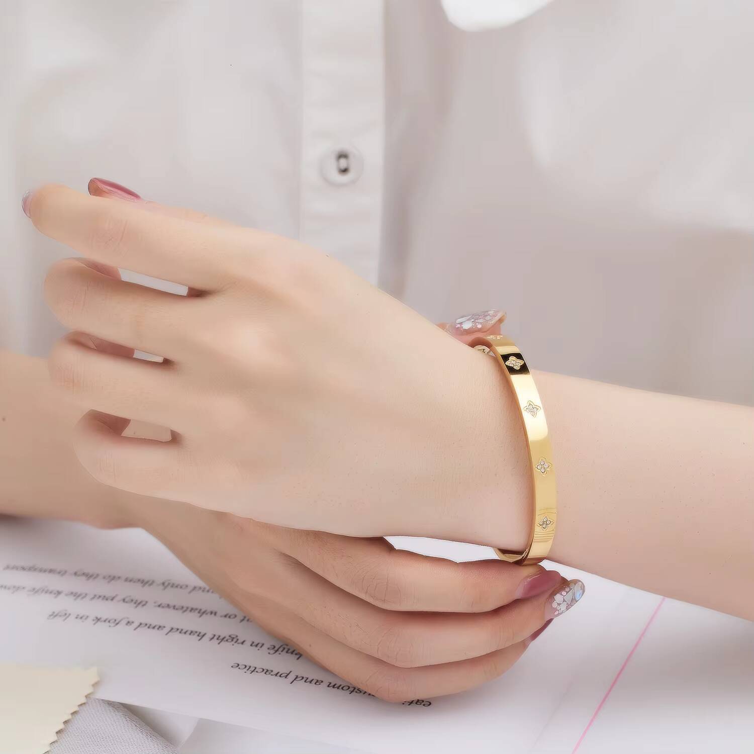 Factory Wholesale Promotion Fashion Jewelry Bracelet 18K Goldplated Bracelet for Men and Women Moissanite Bracelet