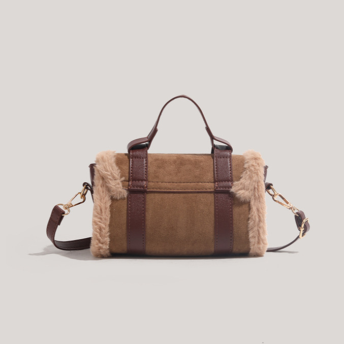 French Elegant Style Fashionable Handbag Women's Shoulder Bag New design Fashion Plush Small Square Bag Autumn New Designer Bag