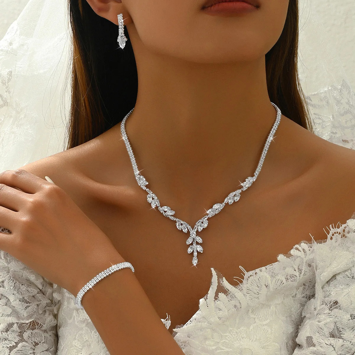 4PC Womens Fashion Leaf Necklace Earrings Bracelet Jewelry Set Suitable for Wedding Party Festival Gifts 250908 Z260313