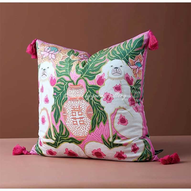 Luxurious GUVINCI Pink Lion Dog Decorative Cushion Cover Chinoiserie Style Luxury Mystical Animals Print Art Pillowcase For Sofa Bed Couch Y251109