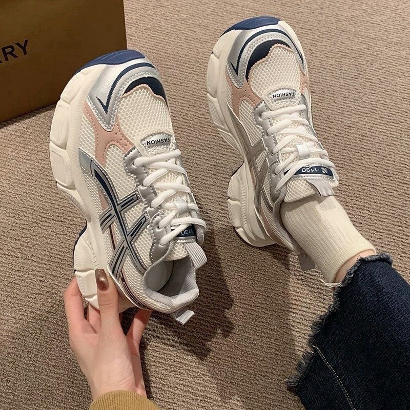 Designer running shoes for Women 2025 Spring Summer New versatile lightweight fashionable running shoes with mesh and breathable surface