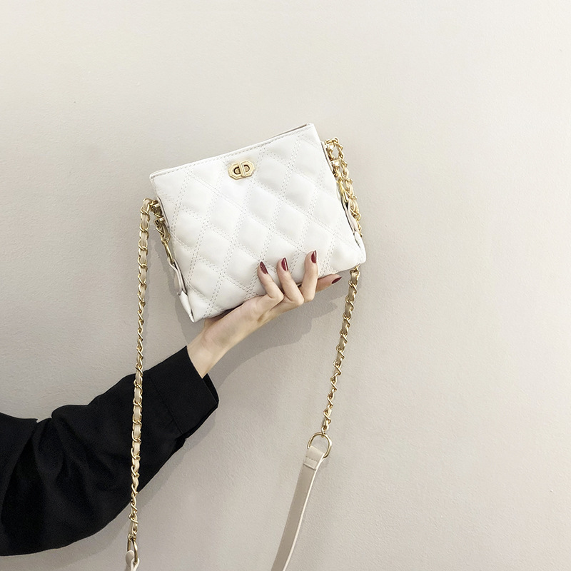 Luxury Bag 2025 New Women's Quilted Chain Crossbody Bucket Bag Fashion Versatile Free Shipping