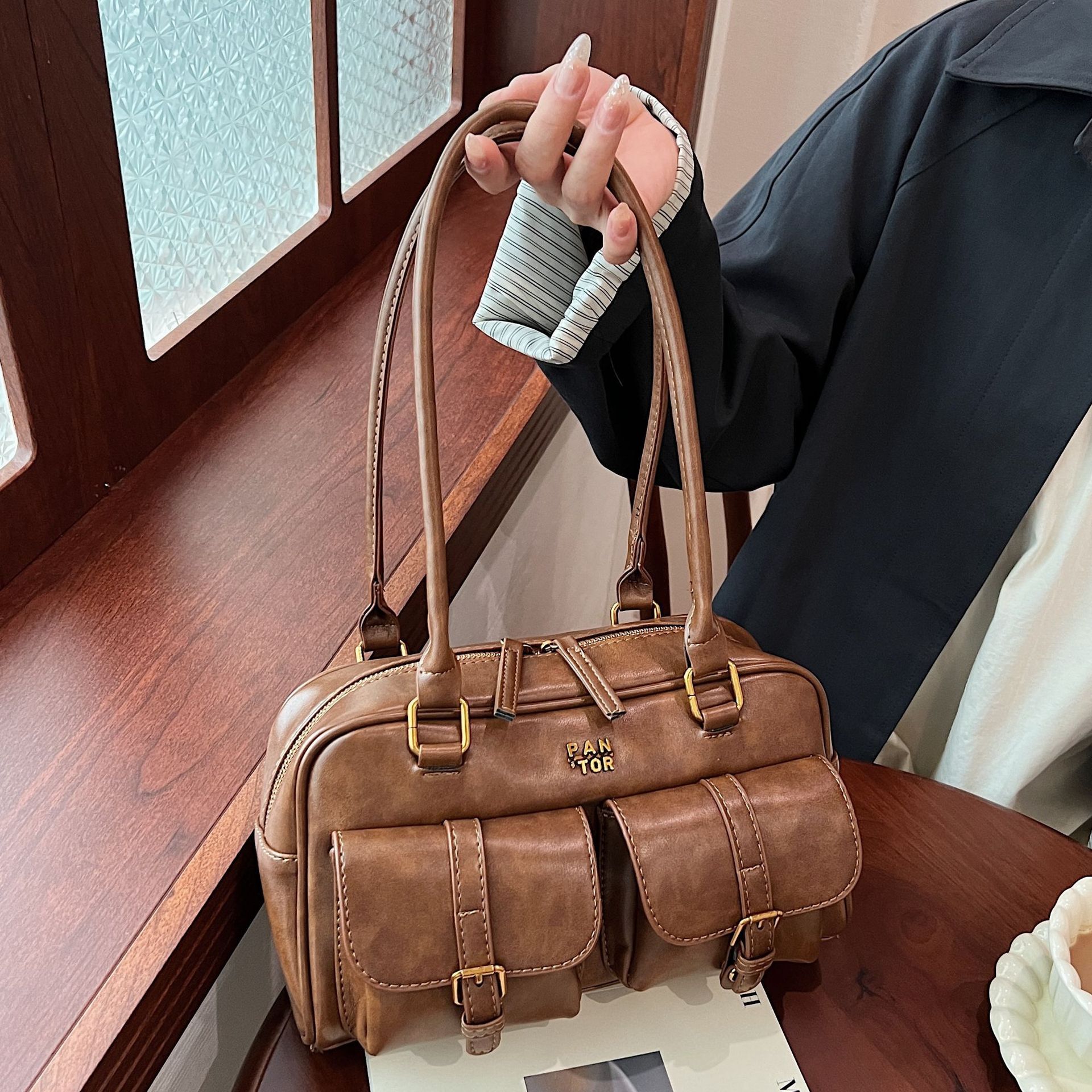 Luxury Brand Designer Bag Maillard Vintage Handbag For Women Spring 2024 New Single Shoulder Bag High-Quality Texture Casual Underarm Messenger Bag