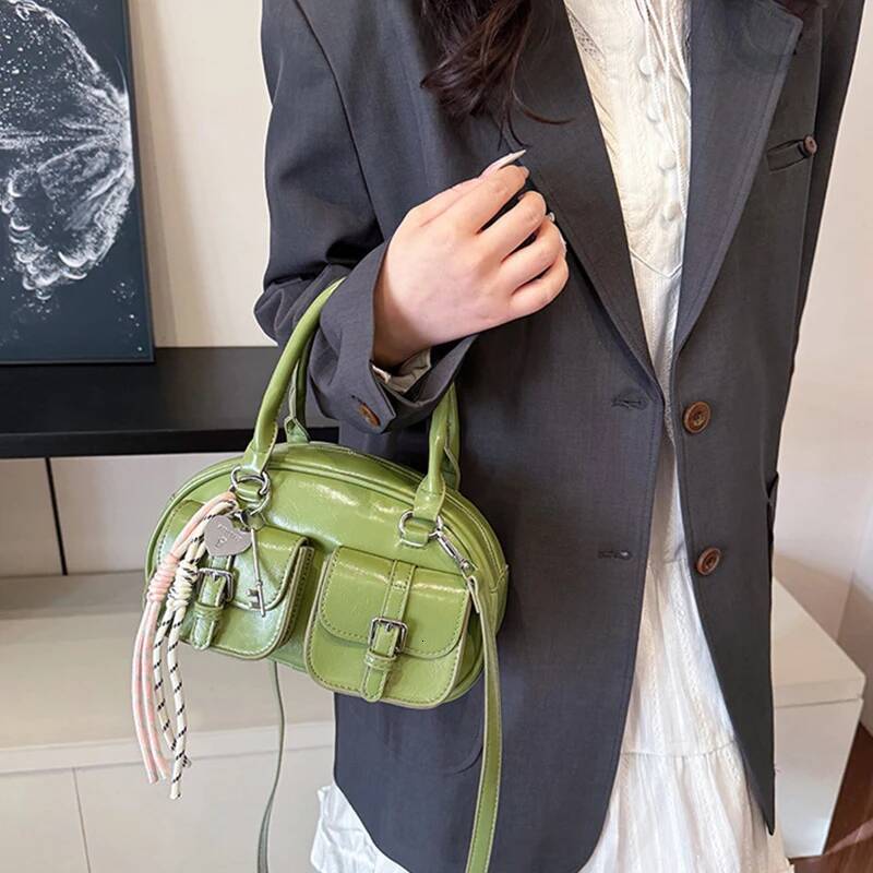 2025 Multi Pocket Handbag Fashion Autumn New Designer Bag Solid Color Simple Style Women's Shoulder design Bag Outdoor Play Travel Bag