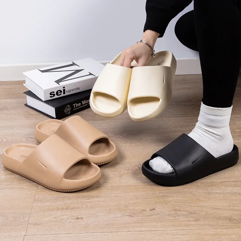 Ultra Soft Casual Sports WearResistant Outdoor Heightened Slippers Sandals Couple Model For Women 250911