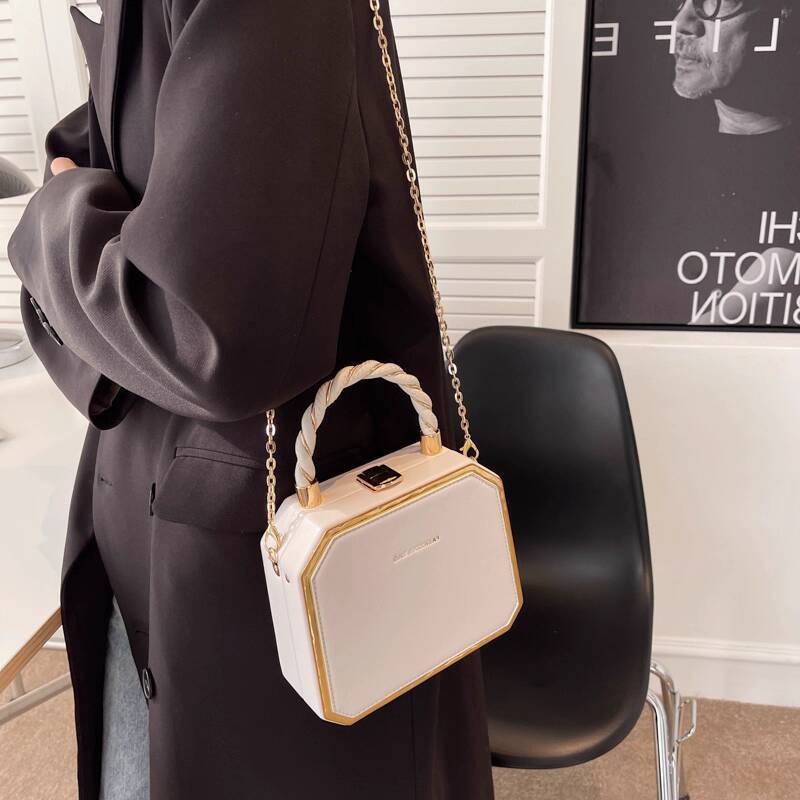 Popular Niche Exquisite Chain Handbag Women's Crossbody Bag Autumn New Designer Bag Women's Shoulder Bag Small design Square Bag