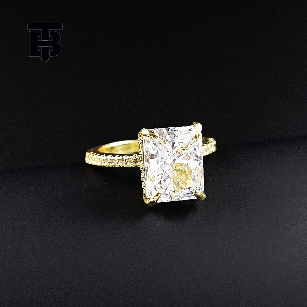 TB BHULAMTE Free Shipping New Designer Accessories Cross-border Ice Flower Cut Light Luxury Style Niche High-end Design Ring For Women