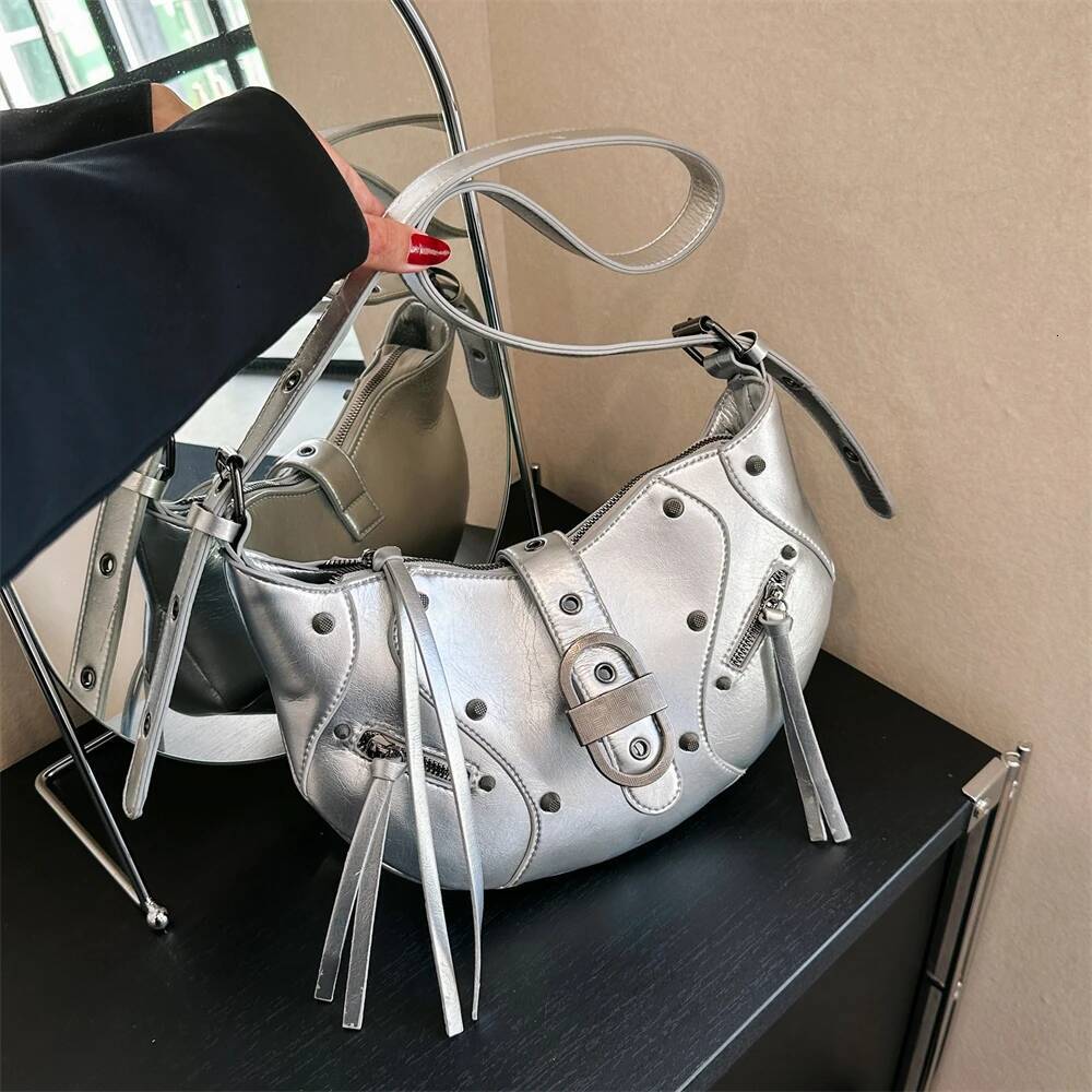 2025 new collection Underarm Handbag Y2K Spicy Girl Solid Color Rivet Women's Handbag Rock Pattern Women's Shoulder Bag 2025 Autumn New Desi