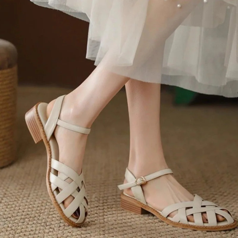 Shoes Female 2025 Buckle Strap Womens Sandals Fashion Solid Casual Sandal Peep Toe Flat Summer Beach 250908