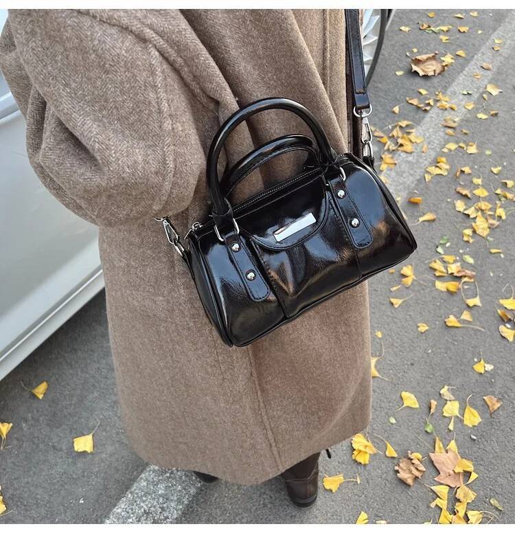 Mini Women's Handbag With Shiny PU Leather Solid design Color Women's Crossbody Bag Simple Style Women's Shoulder Bag Autumn New Design