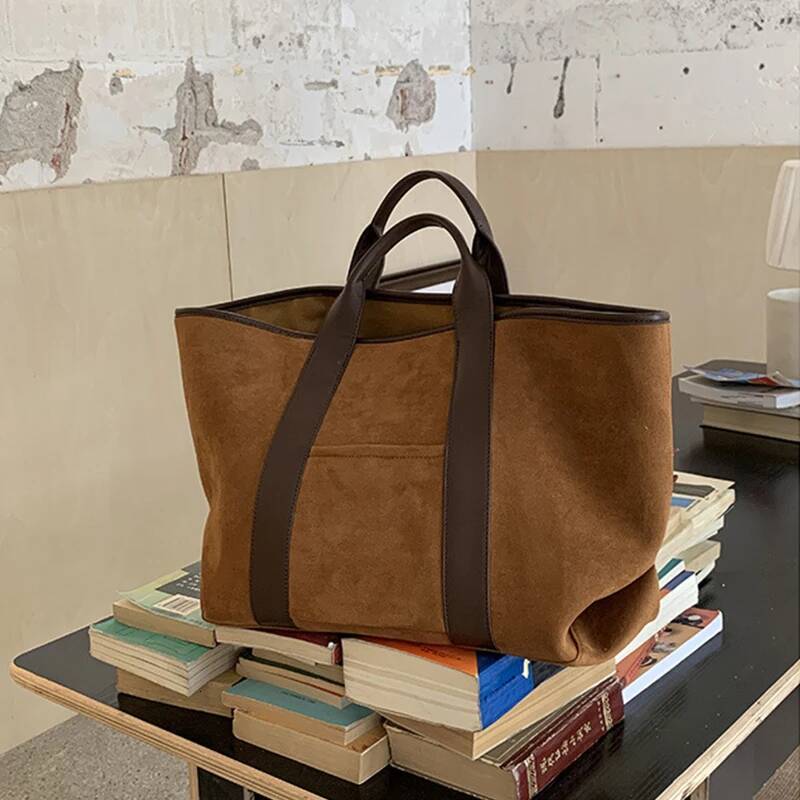 2025 new collection Vintage Suede Large Capacity Handbag, Simple And Niche Casual Women's Shoulder Bag, Autumn New Designer Bag, Outdoor Play Bag