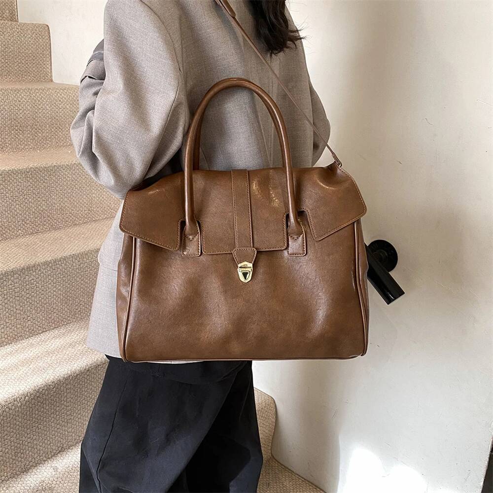 Large Capacity Women's Crossbody Bag Handbag Retro Style Women's Shoulder Bag Autumn New design Minimalist Designer Bag Flip Top Solid Color