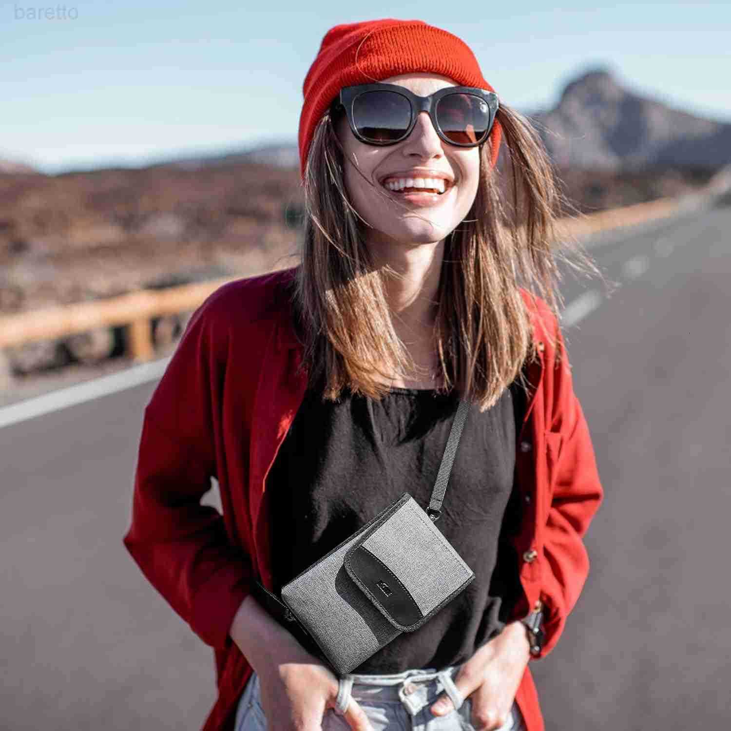 Travel Cell Phone Pouch Belt Pouch Phone Holster Crossbody Bag with Shoulder Strap for iPhone 16 15 14 Pro Max Case Holder with Neck Lanyard Smartphon
