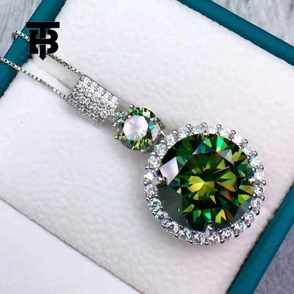 TB BHULAMTE Free Shipping New Designer Accessories Hot-selling Green Moissanite Pendant Fire Color Super Good Clarity Eight Hearts Eight Arrows