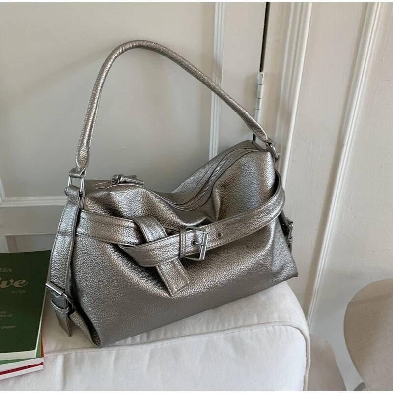 Large Capacity Soft Leather Handbag Fashionable Waistband Buckle Retro Spicy Girl Women's Shoulder Bag design Autumn New Designer Women's Cr