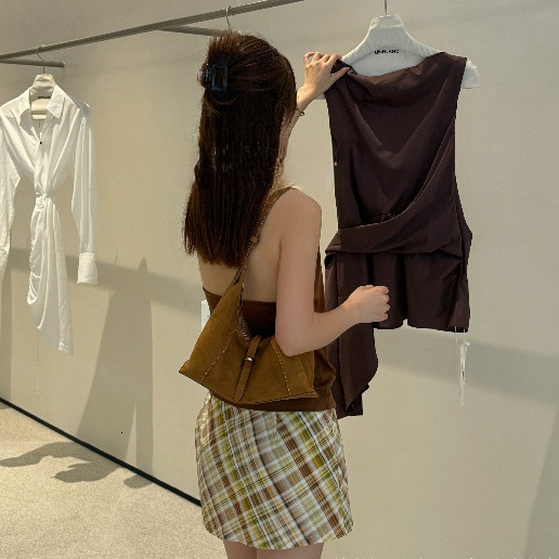 Suede Niche Retro Lunch Box design Armpit Bag Women's Shoulder Bag 2025 Autumn New Designer Bag Frosted Minimalist Style Handbag