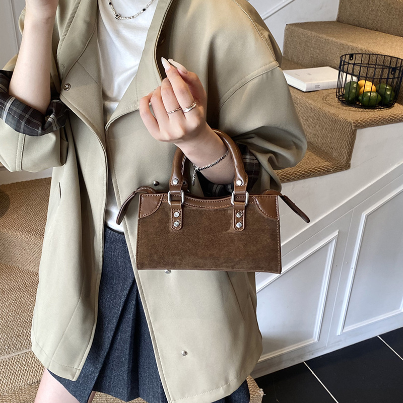 Tote Shoulder Handbag Wallet Crossbody Designer Style Listing Fall and Winter Fashion Women's Woven Large Capacity Shopping Bag 02