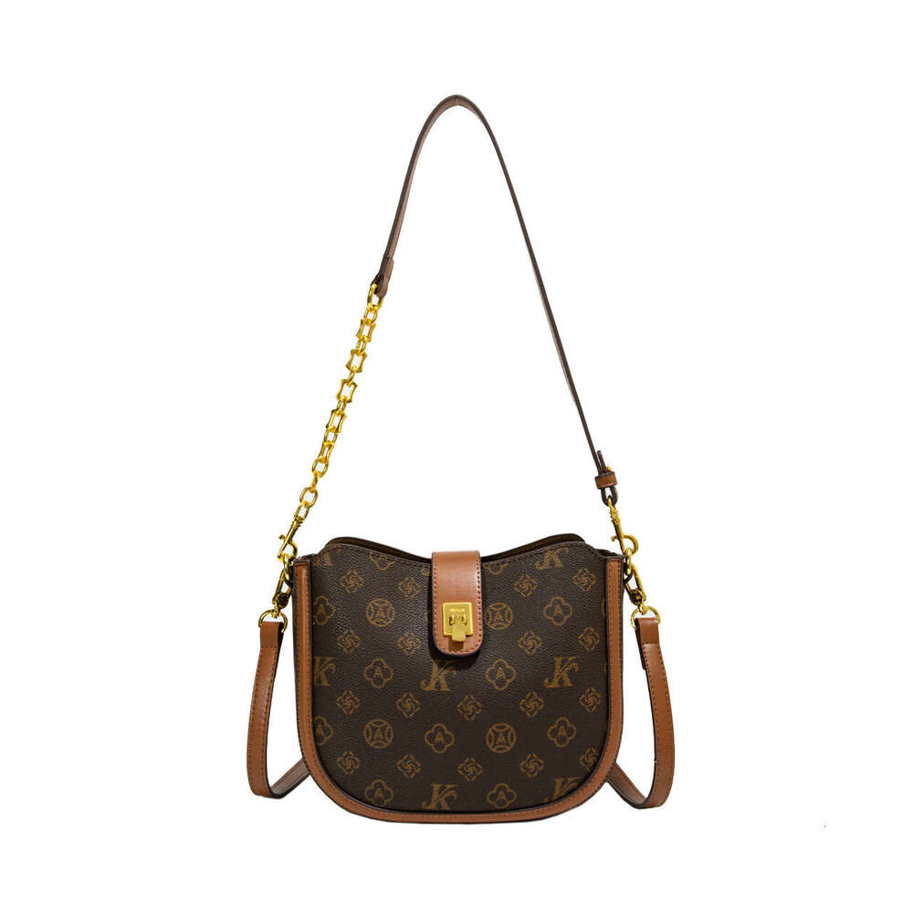 Qiqi Vintage Monica Fashion Versatile Crossbody For Women 2025 New Trendy Single Shoulder Underarm Saddle Bag